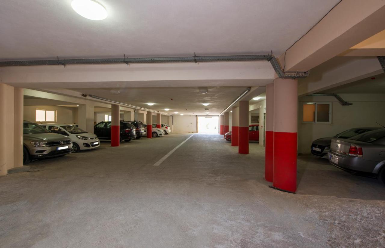 Isida Hotel Agia Marina Экстерьер фото