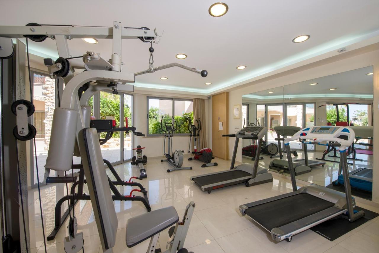 Isida Hotel Agia Marina Экстерьер фото