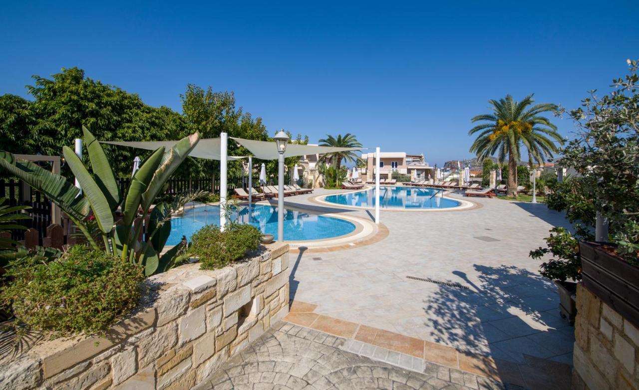 Isida Hotel Agia Marina Экстерьер фото