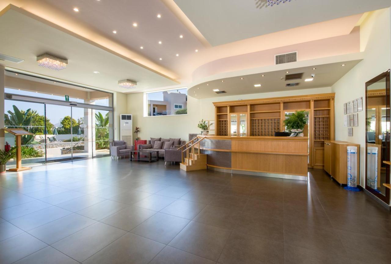 Isida Hotel Agia Marina Экстерьер фото