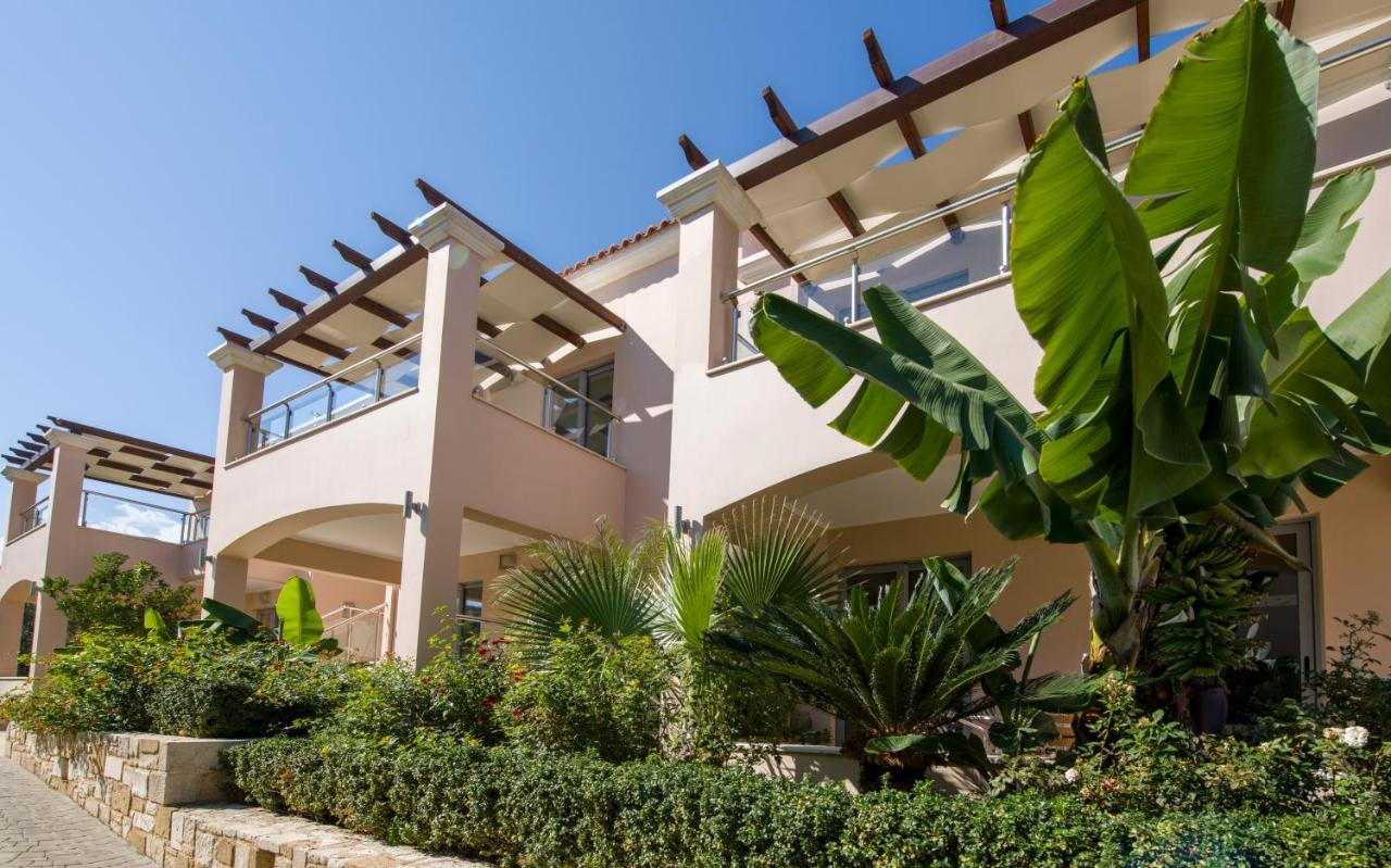 Isida Hotel Agia Marina Экстерьер фото