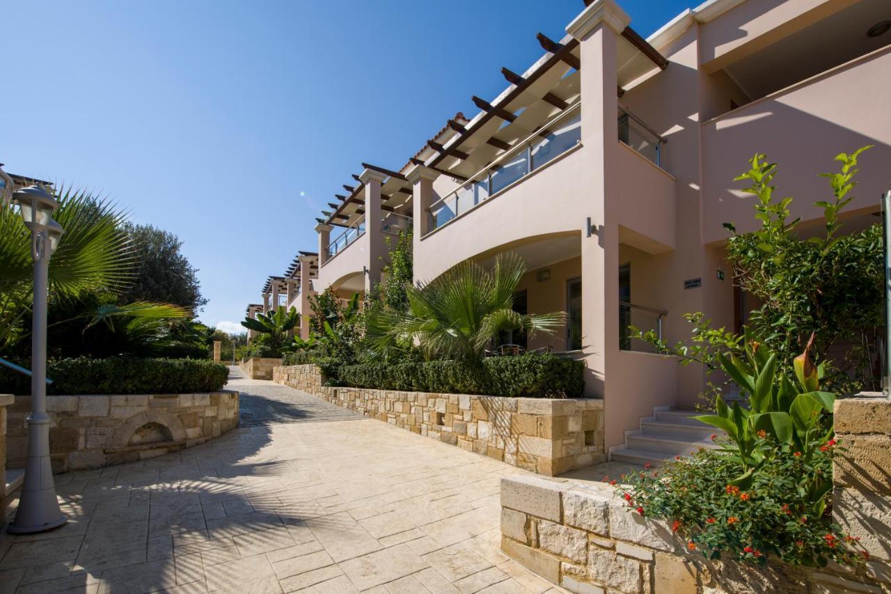 Isida Hotel Agia Marina Экстерьер фото