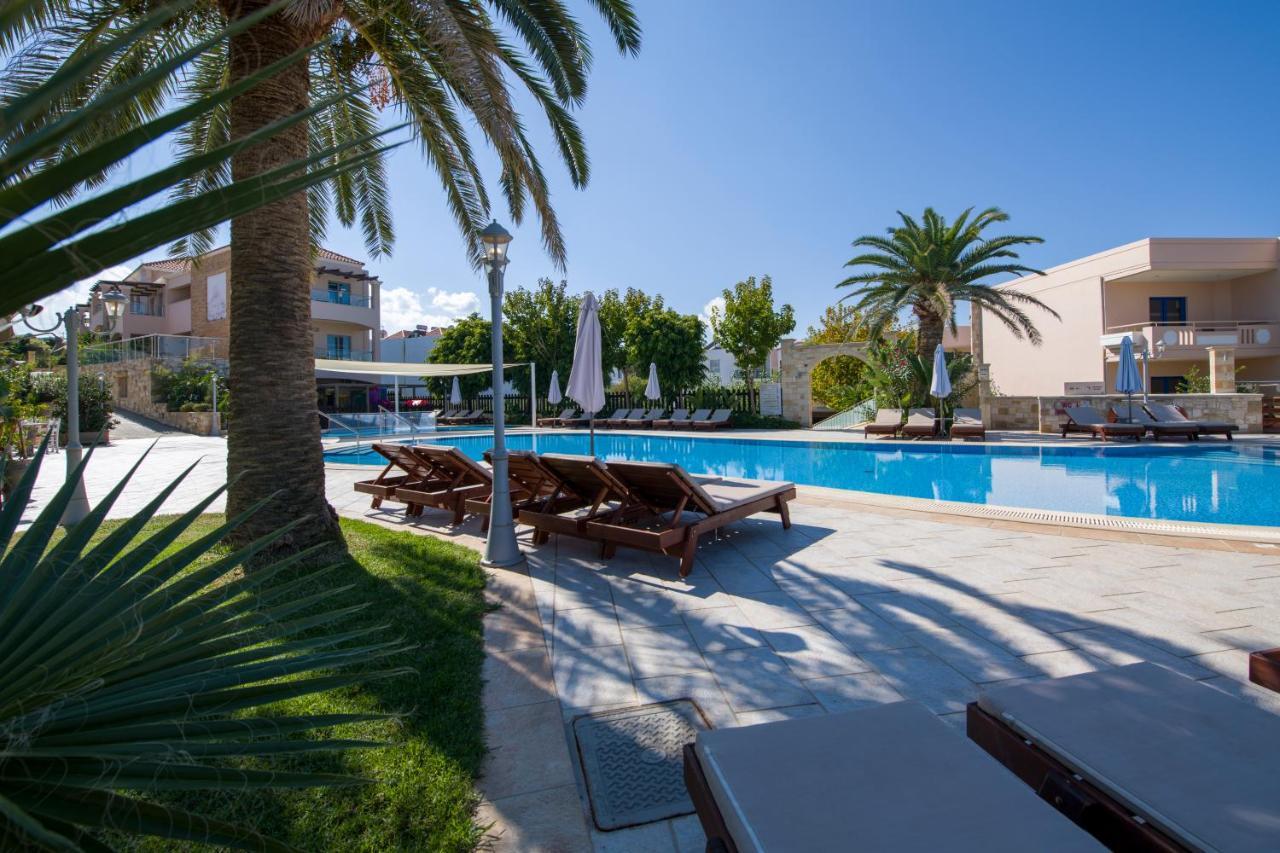 Isida Hotel Agia Marina Экстерьер фото