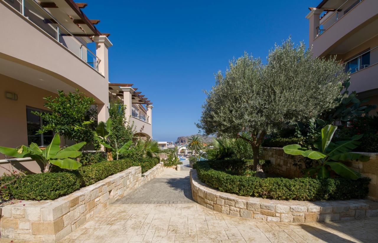 Isida Hotel Agia Marina Экстерьер фото