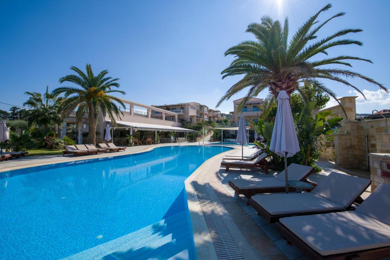 Isida Hotel Agia Marina Экстерьер фото