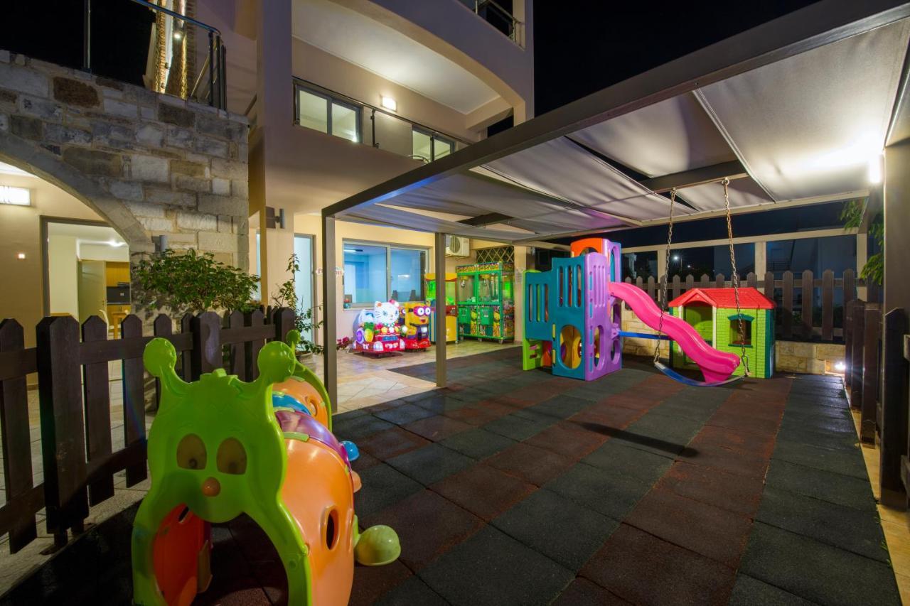 Isida Hotel Agia Marina Экстерьер фото